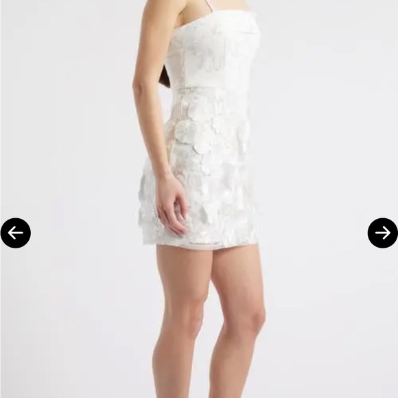 City Vibe White Dimensional Floral Appliqué Minidress Bachelorette Size 15 NWT - Picture 3 of 9